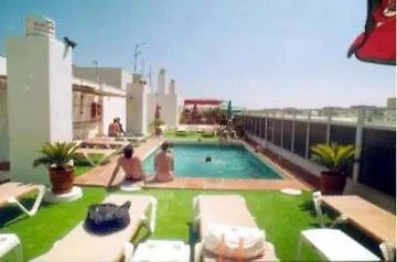 Hotel Monarque El Rodeo マルベーリャ 3*,